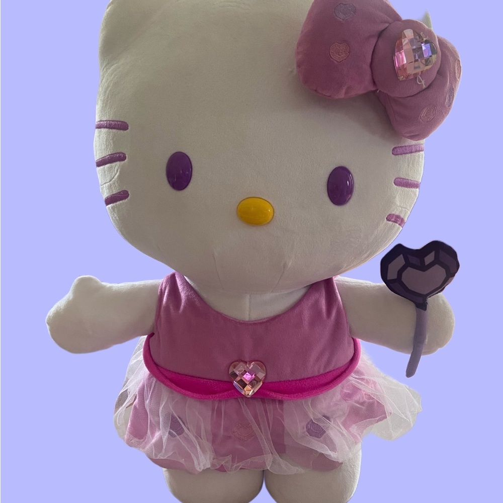 Hello Kitty Valentines Greeter